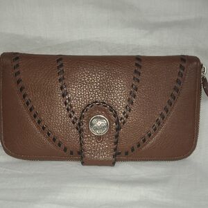 BRIGHTON Womens NEW NWOT Brown Accordian Clutch Wallet Heart Zip Around